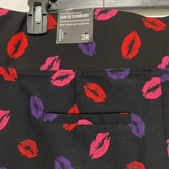 TORRID NEW Pocket Pixie Luxe Ponte Lips Pants Plus Size 3X - Picture 8 of 11